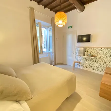 Hotel Nella *