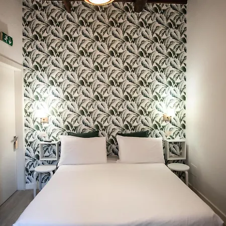 Nella Hotel
