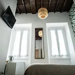 Отель Nella